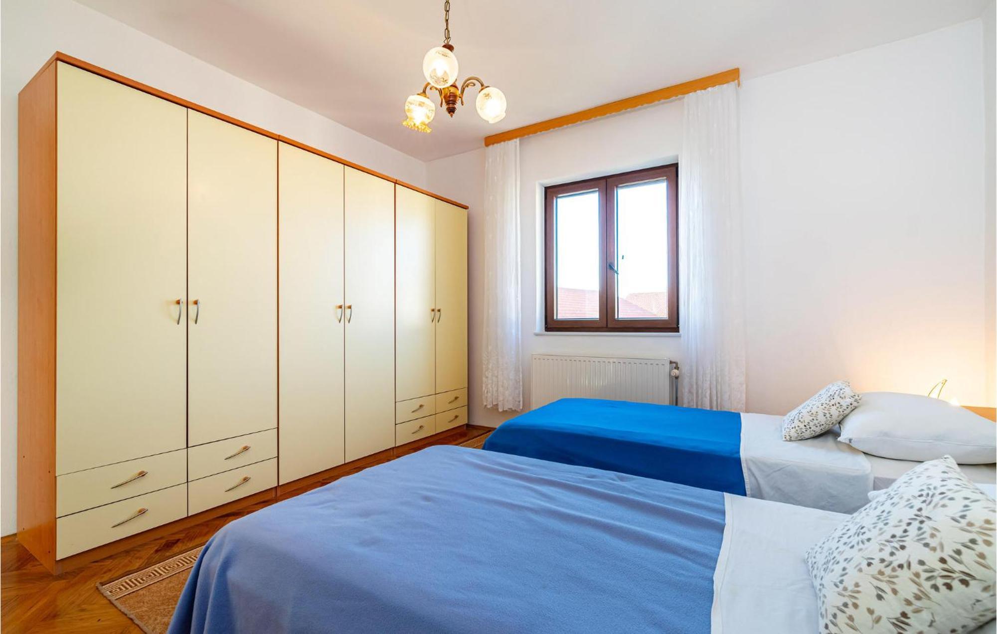2 Bedroom Cozy Apartment In Zára Kültér fotó