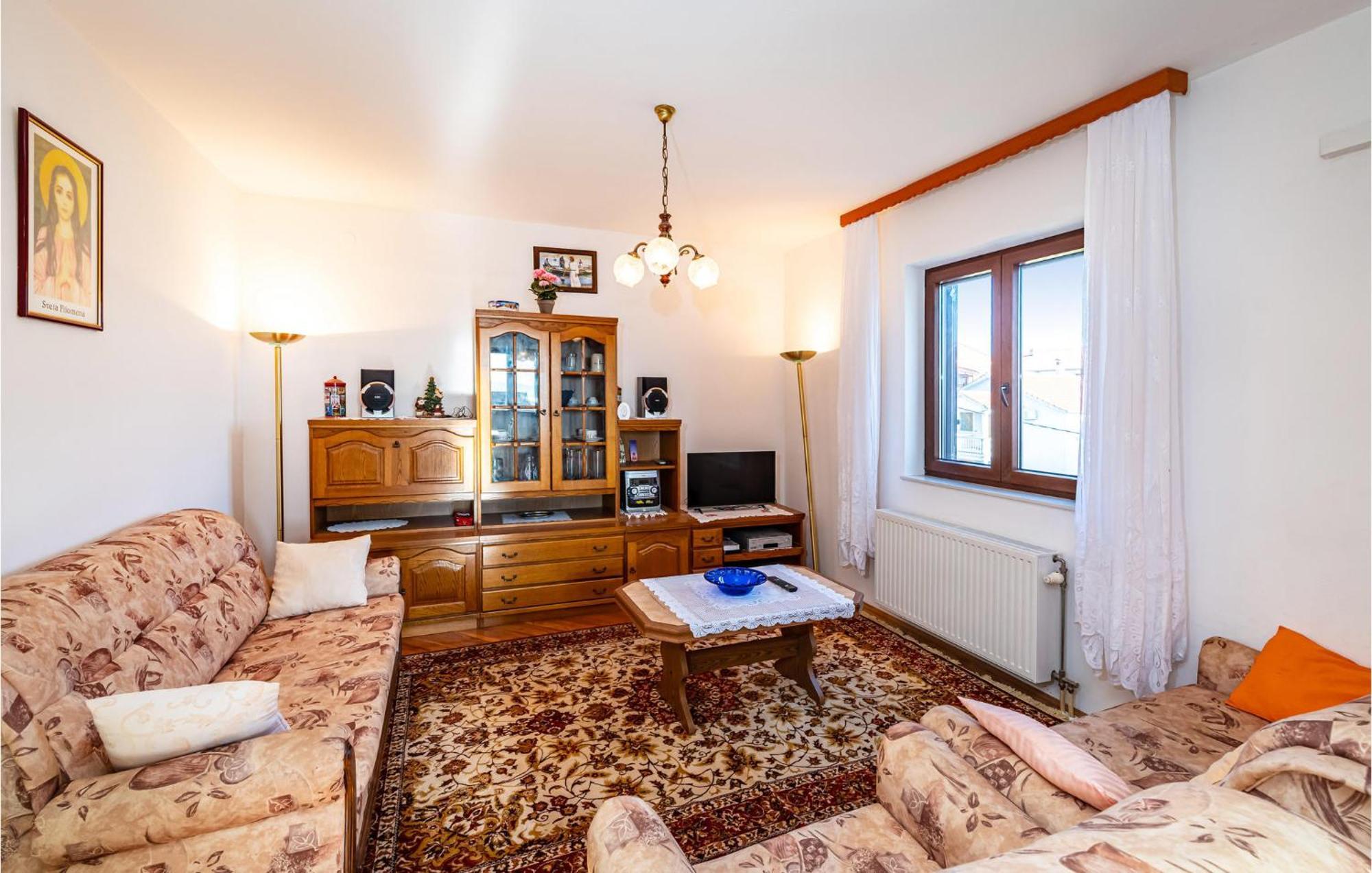 2 Bedroom Cozy Apartment In Zára Kültér fotó