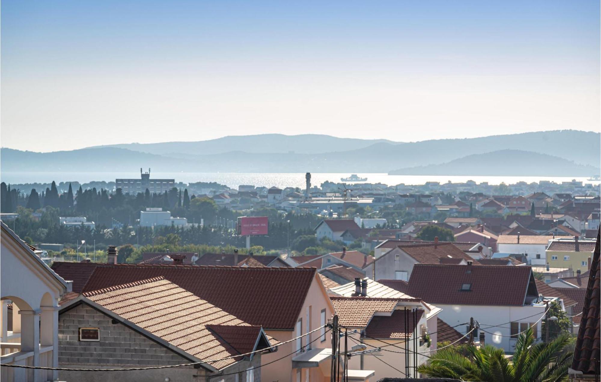 2 Bedroom Cozy Apartment In Zára Kültér fotó