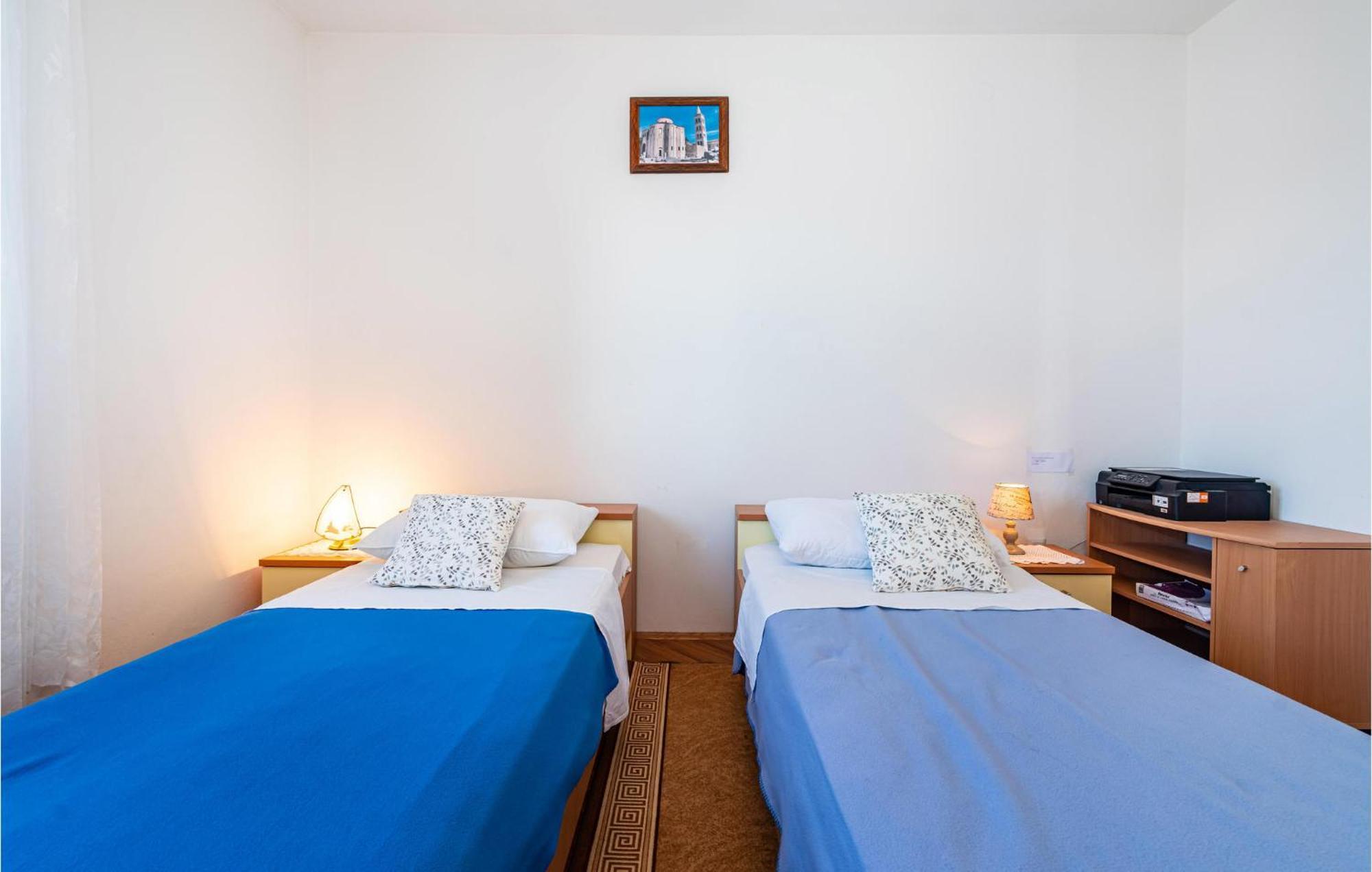 2 Bedroom Cozy Apartment In Zára Kültér fotó