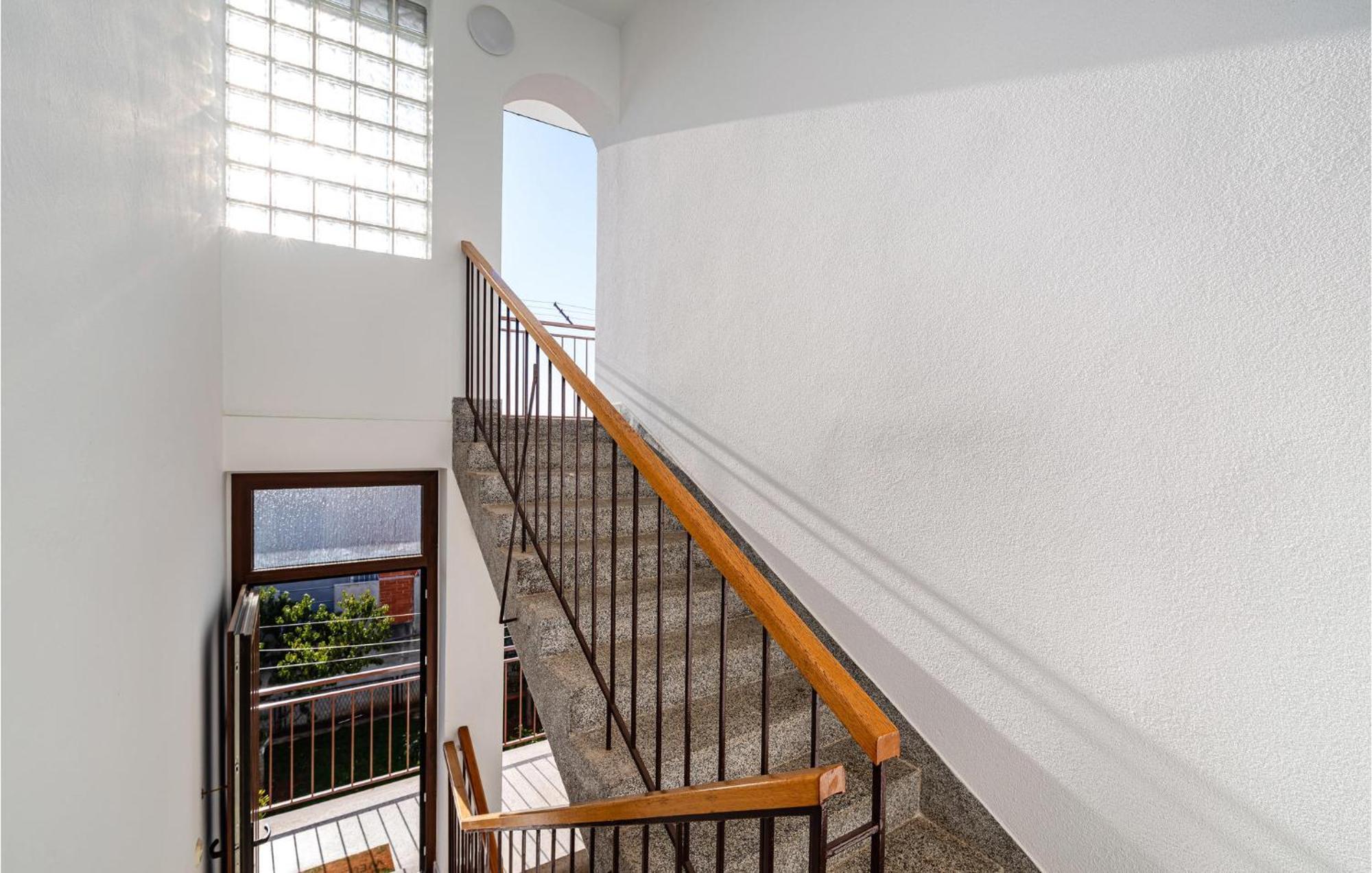 2 Bedroom Cozy Apartment In Zára Kültér fotó