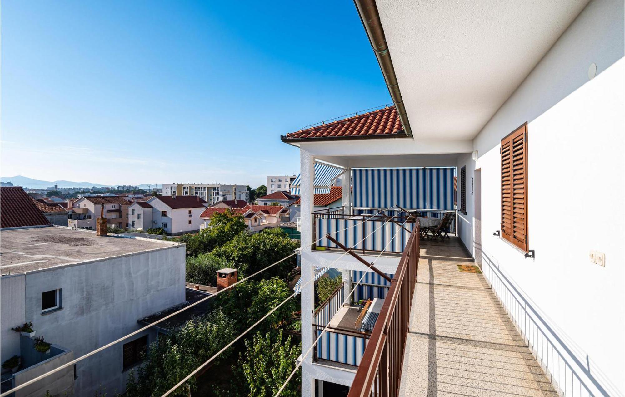 2 Bedroom Cozy Apartment In Zára Kültér fotó