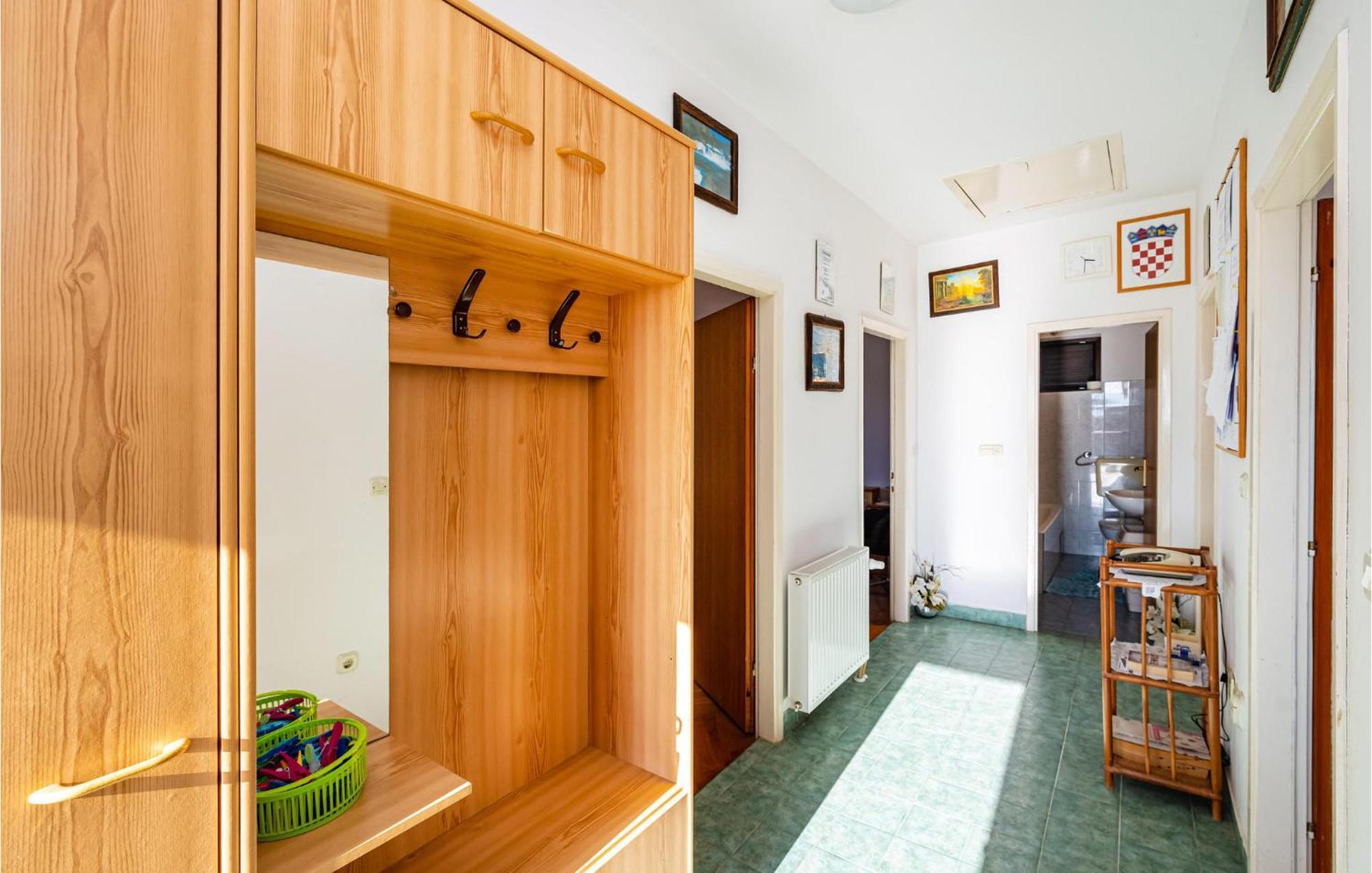 2 Bedroom Cozy Apartment In Zára Kültér fotó